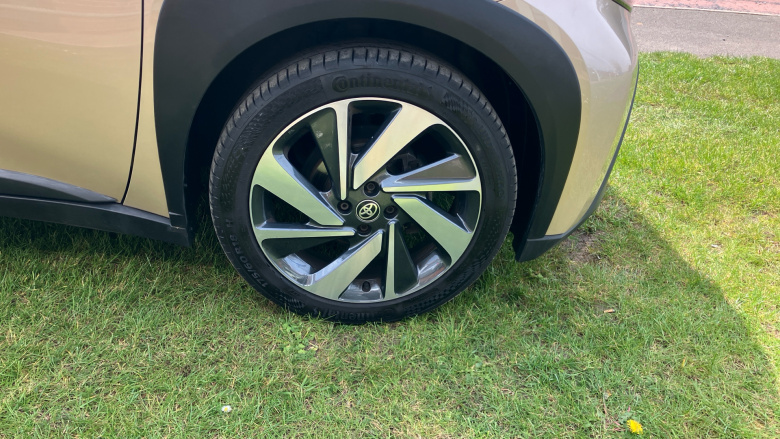 Toyota Aygo X 1.0 VVT-i Edge 5dr Auto Petrol Hatchback